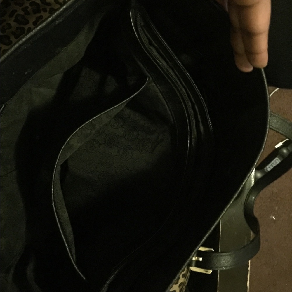 Michael Kors bag - Picture 6 of 6